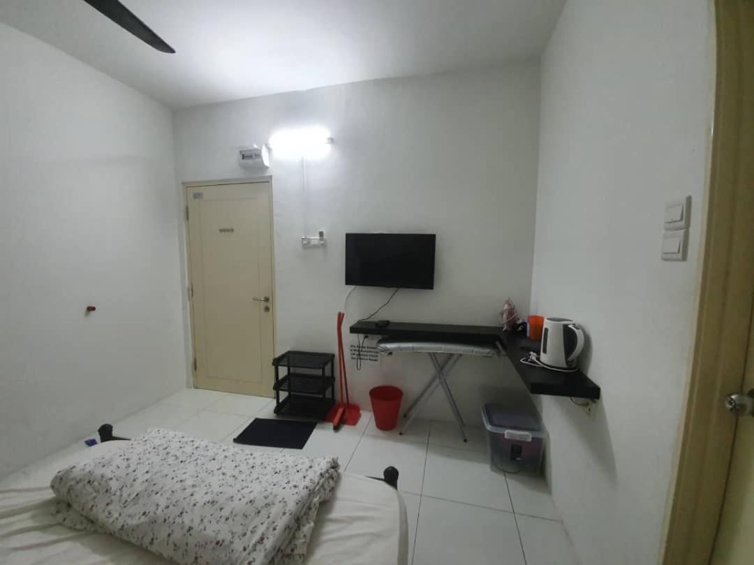 Vista Alam Serviced Apartment Near Idcc Sacc Pkns Uitm Msu Avisena Шах-Алам Экстерьер фото